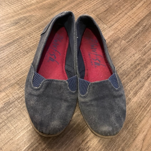 Two pairs of shoes - Picture 5 of 6